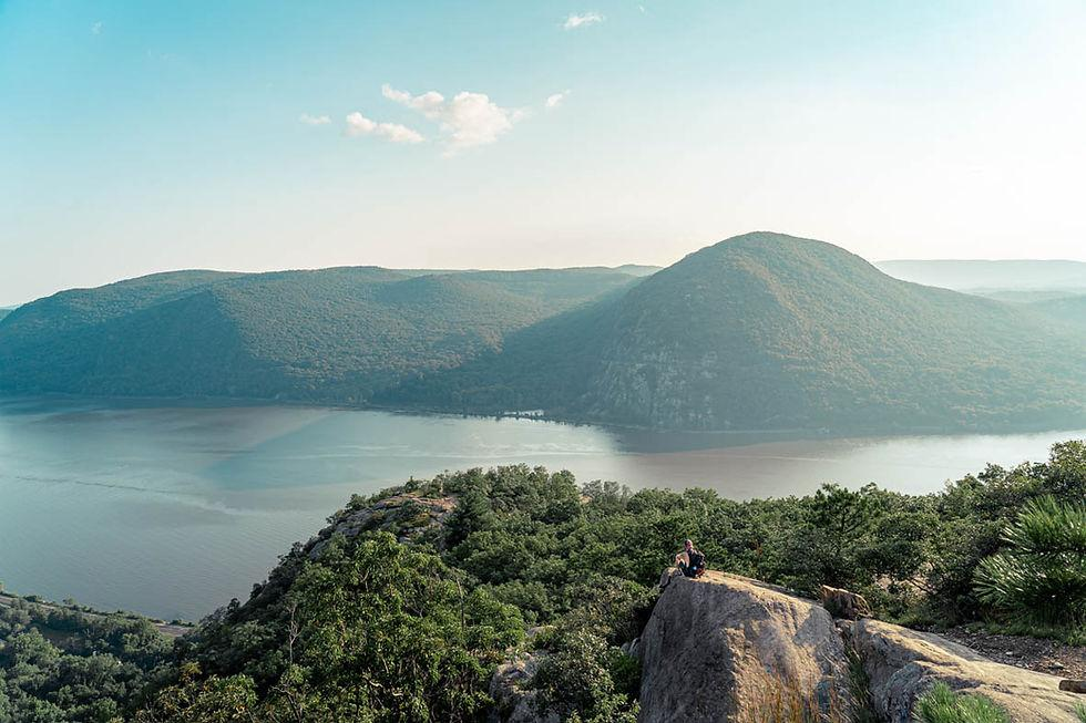 breakneck ridge near storm king lodge
