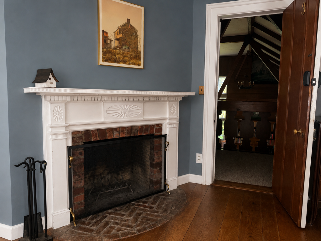 Entire Lodge Rental Storm King Lodge Room 3 Fireplace and Entrance